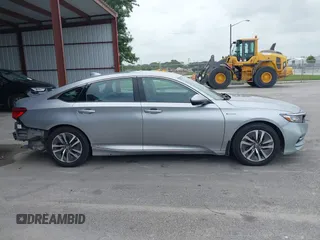 2019 Honda Accord EX-L z VIN 1HGCV3F50KA017933, wystawiony jako IAAI lot #42442222 z przebiegiem 210 062 mil mil oraz . Historia ofert i sprzedaży dostępna na DreamBid. Obrazek 14.