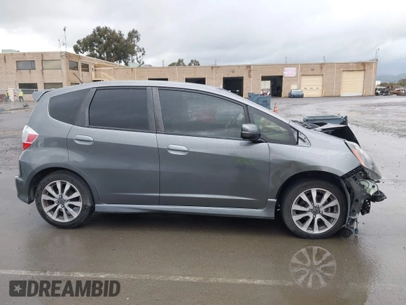 2013 Honda Fit Sport with VIN JHMGE8H52DC018498, listed as a IAAI auction lot 41935157 with 111,922 mi miles. Bid and sale history available at carsss.com. Image 14.