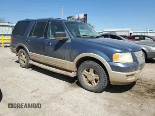2003 Ford Expedition Eddie Bauer z VIN 1FMPU18L13LC57657, wystawiony jako Copart lot #52851155 z przebiegiem 253 028 mil mil oraz Szkoda całkowita • Salvage title. Historia ofert i sprzedaży dostępna na DreamBid. Obrazek 4.