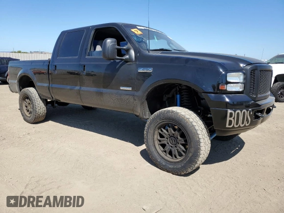 2006 Ford F-250 XL z VIN 1FTSW21P66ED20126, wystawiony jako Copart lot #64428664 z przebiegiem 193 378 mil mil oraz Nie do naprawy • Non repairable. Historia ofert i sprzedaży dostępna na DreamBid. Obrazek 4.