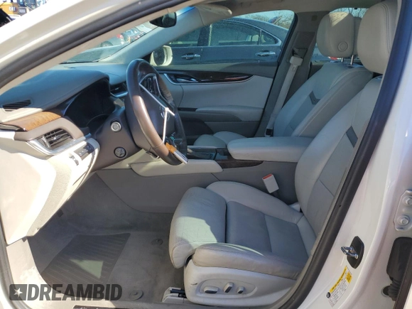 2013 Cadillac XTS Platinum z VIN 2G61V5S33D9235209, wystawiony jako Copart lot #46158375 z przebiegiem 178 848 mil mil oraz Szkody całkowita. Historia ofert i sprzedaży dostępna na DreamBid. Obrazek 7.