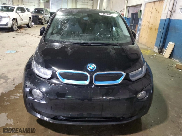 2016 BMW i3 with VIN WBY1Z4C56GV508199, listed as a Copart auction lot 42430245 with NaN miles and Clean Title. Bid and sale history available at carsss.com. Image 5.