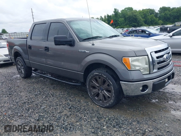 2011 Ford F-150 XL z VIN 1FTEW1CM9BFB85366, wystawiony jako IAAI lot #42421727 z przebiegiem 257 243 mil mil oraz . Historia ofert i sprzedaży dostępna na DreamBid. Obrazek 1.