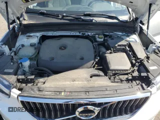 2020 Volvo XC40 Inscription z VIN YV4162UL1L2320498, wystawiony jako Copart lot #58047125 z przebiegiem 64 346 mil mil oraz Szkoda całkowita • Salvage title. Historia ofert i sprzedaży dostępna na DreamBid. Obrazek 12.