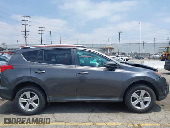 2013 Toyota RAV4 XLE with VIN 2T3RFREV6DW058033, listed as a IAAI auction lot 42387382 with 254,713 mi miles and . Bid and sale history available at DreamBid. Image 13.