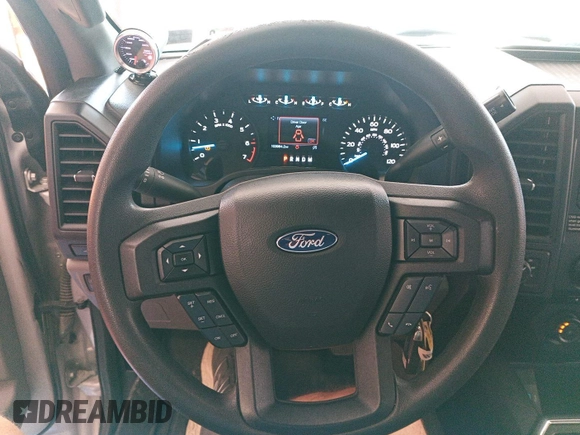 2018 Ford F-150 XL z VIN 1FTFW1E53JKF62418, wystawiony jako IAAI lot #42854294 z przebiegiem 103 964 mil mil oraz . Historia ofert i sprzedaży dostępna na DreamBid. Obrazek 13.