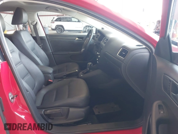 2012 Volkswagen Jetta SE z VIN 3VWDP7AJ0CM370635, wystawiony jako IAAI lot #42458308 z przebiegiem 183 142 mil mil oraz . Historia ofert i sprzedaży dostępna na DreamBid. Obrazek 5.