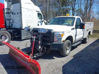 2011 Ford F-350 with VIN 1FDBF3BT1BEC95756, listed as a IAAI auction lot 42065409 with 193,631 mi miles and . Bid and sale history available at DreamBid. Image 2.