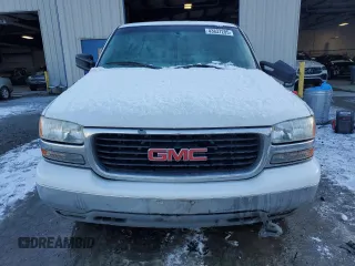 2000 GMC Sierra 1500 with VIN 1GTGC24U2YE195287, listed as a Copart auction lot 43837285 with 250,362 mi miles and Salvage Title. Bid and sale history available at DreamBid. Image 5.