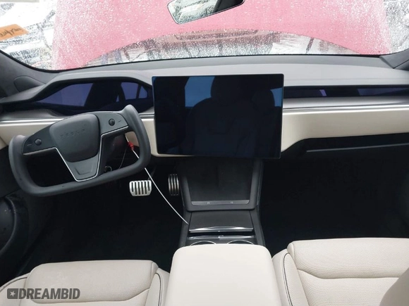 2022 Tesla Model S Plaid with VIN 5YJSA1E61NF485055, listed as a IAAI auction lot 41751134 with 1 mi miles. Bid and sale history available at carsss.com. Image 5.