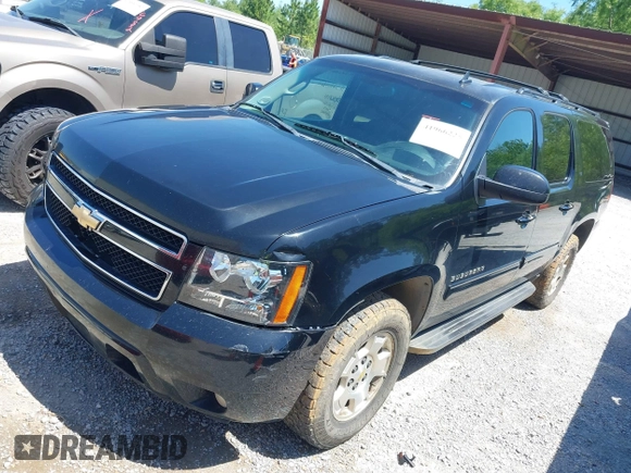 2011 Chevrolet Suburban LT with VIN 1GNSCJE09BR319675, listed as a IAAI auction lot 41966225 with 294,335 mi miles. Bid and sale history available at carsss.com. Image 17.