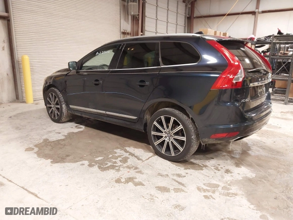 2016 Volvo XC60 T5 Drive-E Premier with VIN YV440MDK4G2853615, listed as a IAAI auction lot 41642524 with 173,852 mi miles. Bid and sale history available at carsss.com. Image 3.