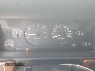 1998 Jeep Grand Cherokee Laredo with VIN 1J4GZ58S8WC301754, listed as a Copart auction lot 69698144 with 205,739 mi miles and Non Repairable. Bid and sale history available at carsss.com. Image 9.