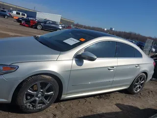 2010 Volkswagen CC with VIN WVWEU7ANXAE541722, listed as a IAAI auction lot 41825628 with 84,426 mi miles and . Bid and sale history available at DreamBid. Image 14.