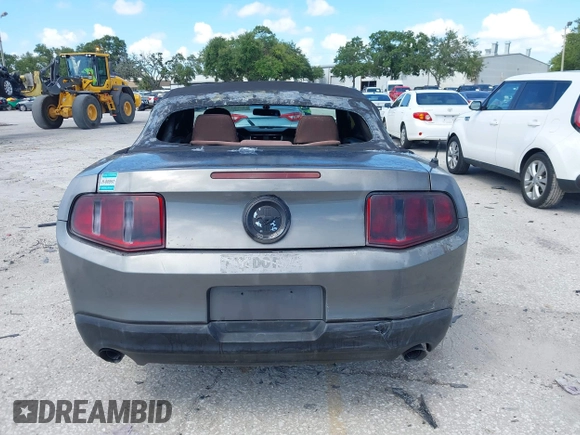 2011 Ford Mustang V6 with VIN 1ZVBP8EM3B5129187, listed as a IAAI auction lot 42555189 with 199,261 mi miles and . Bid and sale history available at DreamBid. Image 16.