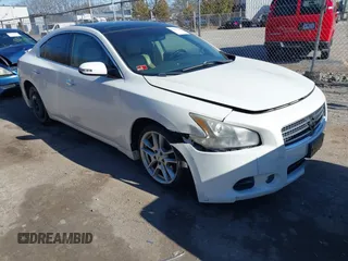 2010 Nissan Maxima 3.5 SV with VIN 1N4AA5AP9AC867672, listed as a IAAI auction lot 41727203 with 164,634 mi miles. Bid and sale history available at carsss.com. Image 1.