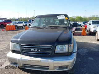 2000 Isuzu Trooper S with VIN JACDJ58X7Y7J06010, listed as a IAAI auction lot 42002763 with 165,285 mi miles and . Bid and sale history available at DreamBid. Image 6.