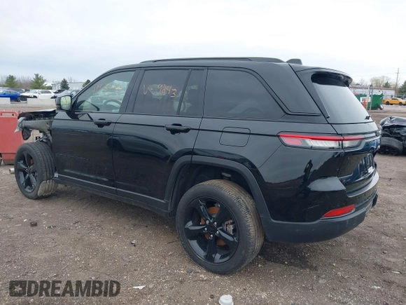 2024 Jeep Grand Cherokee Altitude z VIN 1C4RJHAG7RC679243, wystawiony jako IAAI lot #41920086 z przebiegiem Nie podano mil oraz . Historia ofert i sprzedaży dostępna na DreamBid. Obrazek 3.