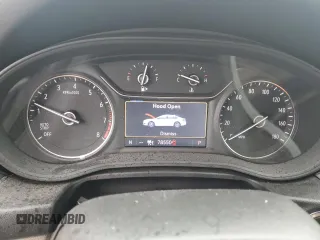 2019 Buick Regal Essence z VIN W04GV8SX8K1013160, wystawiony jako Copart lot #57957395 z przebiegiem 78 550 mil mil oraz Szkoda całkowita • Salvage title. Historia ofert i sprzedaży dostępna na DreamBid. Obrazek 9.