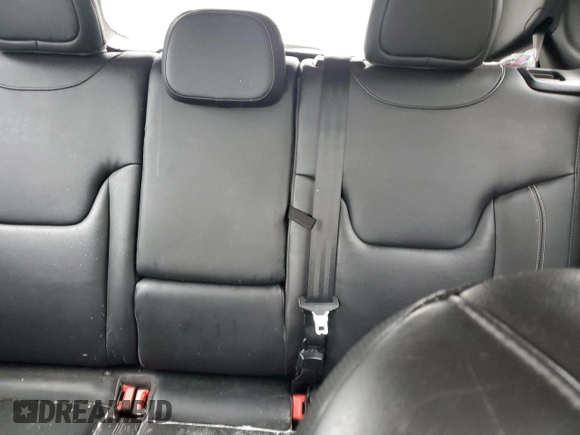 2015 Jeep Renegade Limited z VIN ZACCJBDT9FPB31389, wystawiony jako Copart lot #56747095 z przebiegiem 149 656 mil mil oraz Szkoda całkowita • Salvage title. Historia ofert i sprzedaży dostępna na DreamBid. Obrazek 10.