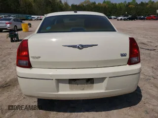 2005 Chrysler 300 with VIN 2C3JA53G45H174992, listed as a Copart auction lot 52965775 with 233,417 mi miles and Clean Title. Bid and sale history available at carsss.com. Image 6.