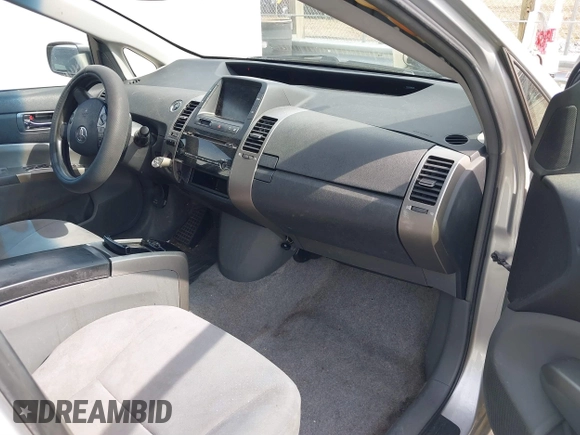 2008 Toyota Prius with VIN JTDKB20U983411778, listed as a IAAI auction lot 41685366 with 351,156 mi miles. Bid and sale history available at carsss.com. Image 5.