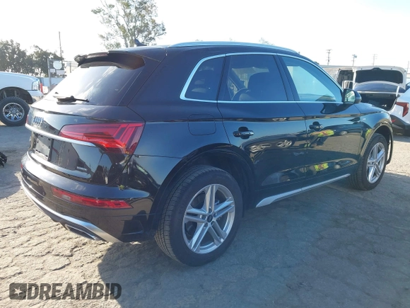 2024 Audi Q5 S line Premium with VIN WA1G2AFY6R2104354, listed as a IAAI auction lot 42248000 with 6,157 mi miles and . Bid and sale history available at DreamBid. Image 4.