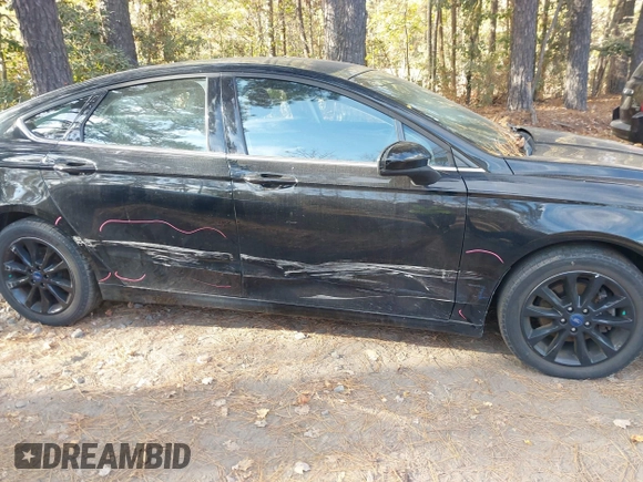 2017 Ford Fusion SE with VIN 3FA6P0HD4HR274977, listed as a IAAI auction lot 40722867 with 108,470 mi miles. Bid and sale history available at carsss.com. Image 6.