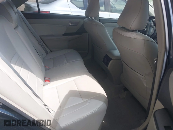 2017 Toyota Camry XLE z VIN 4T1BF1FK2HU759707, wystawiony jako IAAI lot #42192165 z przebiegiem 103 000 mil mil oraz . Historia ofert i sprzedaży dostępna na DreamBid. Obrazek 8.
