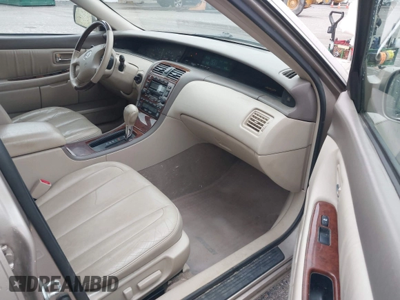 2004 Toyota Avalon XL with VIN 4T1BF28B84U351869, listed as a IAAI auction lot 42167723 with 114,180 mi miles and . Bid and sale history available at carsss.com. Image 5.