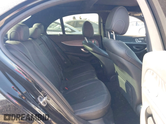 2022 Mercedes-Benz E 350 with VIN W1KZF8DB1NB085013, listed as a IAAI auction lot 41881502 with 83,238 mi miles and . Bid and sale history available at DreamBid. Image 8.
