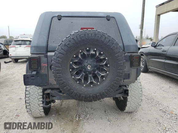 2017 Jeep Wrangler Unlimited Sahara с VIN 1C4BJWEG5HL543868, выставлен на аукционе Copart как лот 55206845 с пробегом 84 993 миль миль и Списание • Salvage title. История ставок и продаж доступна на DreamBid. Изображение 6.