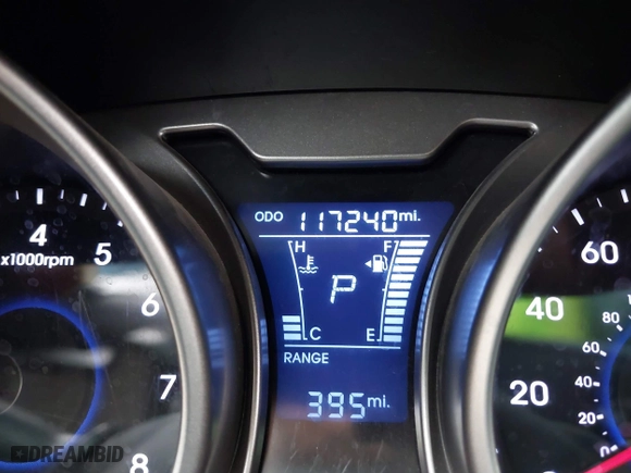 2015 Hyundai Veloster RE:FLEX with VIN KMHTC6AD8FU238345, listed as a IAAI auction lot 41549377 with 117,240 mi miles. Bid and sale history available at carsss.com. Image 16.