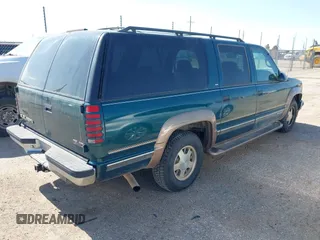 1998 GMC Suburban z VIN 3GKEC16R2WG509363, wystawiony jako IAAI lot #42180155 z przebiegiem 191 066 mil mil oraz . Historia ofert i sprzedaży dostępna na DreamBid. Obrazek 4.