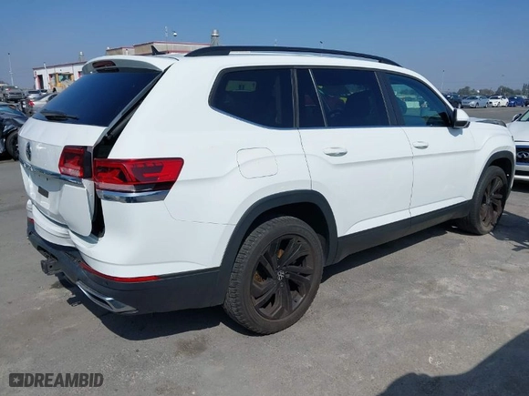 2022 Volkswagen Atlas 3.6L V6 SE w/Technology with VIN 1V2WR2CA1NC519384, listed as a IAAI auction lot 40548286 with 37,093 mi miles. Bid and sale history available at carsss.com. Image 4.