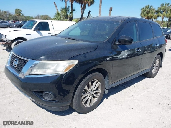 2014 Nissan Pathfinder SV with VIN 5N1AR2MN0EC725921, listed as a IAAI auction lot 41710076 with 468,527 mi miles. Bid and sale history available at carsss.com. Image 2.