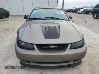 2001 Ford Mustang GT Deluxe with VIN 1FAFP42X81F232678, listed as a Copart auction lot 85596424 with 148,204 mi miles and Clean Title. Bid and sale history available at carsss.com. Image 5.