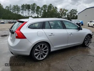 2015 Volvo V60 T5 Drive-E Premier with VIN YV140MEK1F1217329, listed as a Copart auction lot 74323754 with 82,443 mi miles and Salvage Title. Bid and sale history available at carsss.com. Image 3.