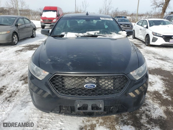 2014 Ford Sedan Police Interceptor with VIN 1FAHP2MK2EG176882, listed as a Copart auction lot 47063155 with 161,000 mi miles and Salvage Title. Bid and sale history available at carsss.com. Image 5.