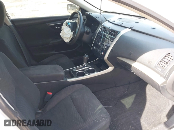 2014 Nissan Altima S with VIN 1N4AL3AP4EN223862, listed as a IAAI auction lot 42004392 with 140,450 mi miles and . Bid and sale history available at DreamBid. Image 5.