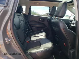 2019 Jeep Compass Trailhawk z VIN 3C4NJDDB3KT704317, wystawiony jako Copart lot #57116635 z przebiegiem 43 323 mil mil oraz Szkoda całkowita • Salvage title. Historia ofert i sprzedaży dostępna na DreamBid. Obrazek 11.