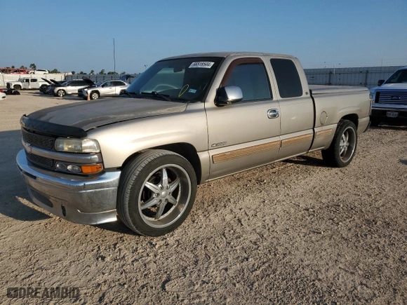 1999 Chevrolet Silverado 1500 LS with VIN 2GCEC19V8X1157999, listed as a Copart auction lot 66518504 with 0 mi miles and Salvage Title. Bid and sale history available at carsss.com. Image 1.