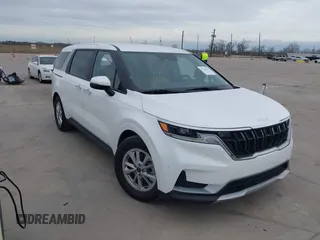 2024 Kia Carnival LX with VIN KNDNB4H34R6328182, listed as a IAAI auction lot 41342245 with 32,858 mi miles. Bid and sale history available at carsss.com. Image 1.