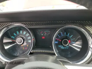 2013 Ford Mustang V6 with VIN 1ZVBP8AM7D5200710, listed as a Copart auction lot 46943765 with 140,327 mi miles and Salvage Title. Bid and sale history available at carsss.com. Image 9.