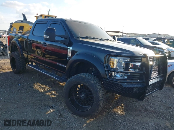2018 Ford Super Duty F-250 SRW XL with VIN 1FT7W2BT7JEB26098, listed as a IAAI auction lot 41429463 with 160,396 mi miles. Bid and sale history available at carsss.com. Image 1.