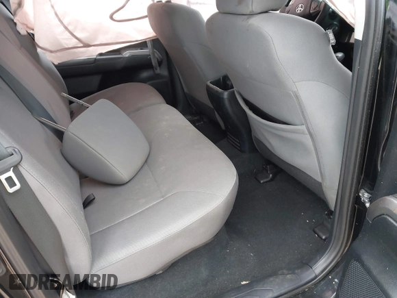 2017 Toyota Tacoma SR5 z VIN 3TMAZ5CN7HM043144, wystawiony jako IAAI lot #41758561 z przebiegiem 205 213 mil mil oraz . Historia ofert i sprzedaży dostępna na DreamBid. Obrazek 8.