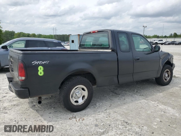 2003 Ford F-150 XL с VIN 1FTRX17273NB20966, выставлен на аукционе Copart как лот 53798005 с пробегом 217 855 миль миль и Списание • Salvage title. История ставок и продаж доступна на DreamBid. Изображение 3.