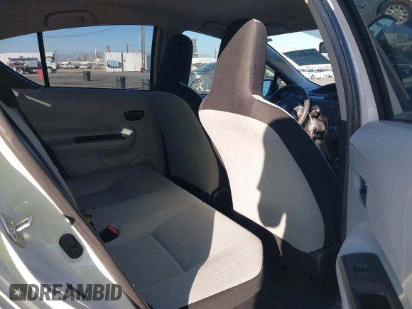 2014 Toyota Prius One with VIN JTDKDTB38E1575308, listed as a IAAI auction lot 40787857 with 70,891 mi miles and . Bid and sale history available at DreamBid. Image 8.