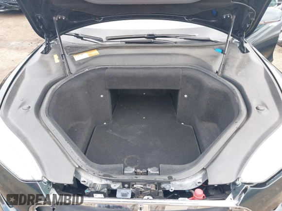 2013 Tesla Model S с VIN 5YJSA1DG9DFP06457, выставлен на аукционе IAAI как лот 42432903 с пробегом 108 007 миль миль и . История ставок и продаж доступна на DreamBid. Изображение 10.
