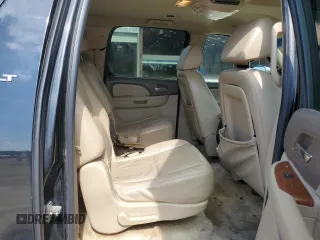 2008 GMC Yukon XL SLT 4SB z VIN 1GKFC16J18R268039, wystawiony jako Copart lot #58299225 z przebiegiem 248 509 mil mil oraz Tytuł czysty. Historia ofert i sprzedaży dostępna na DreamBid. Obrazek 11.